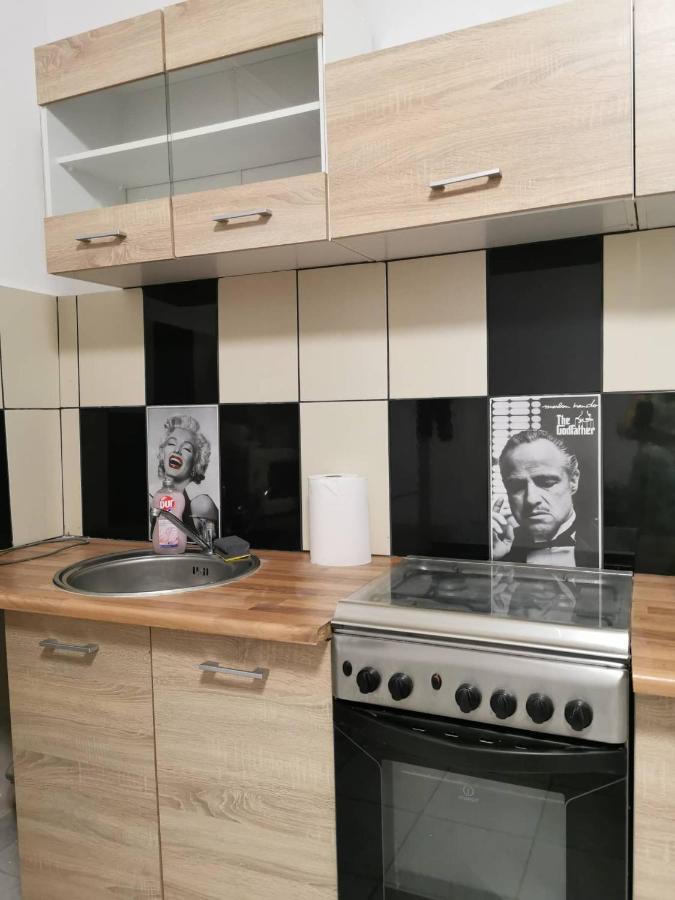 Tifani Apartman Keszthely Exteriör bild