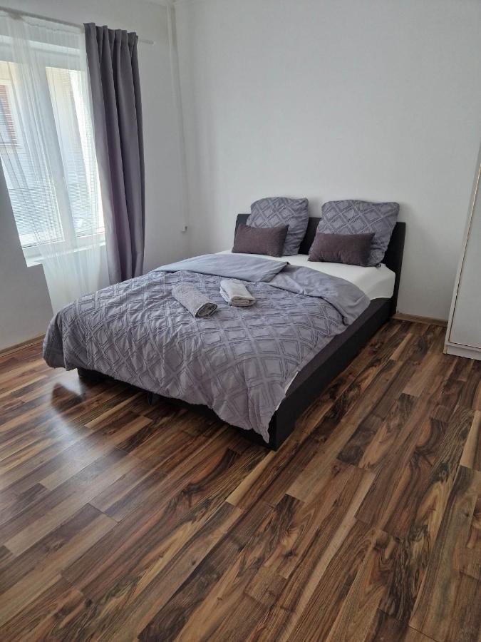 Tifani Apartman Keszthely Exteriör bild